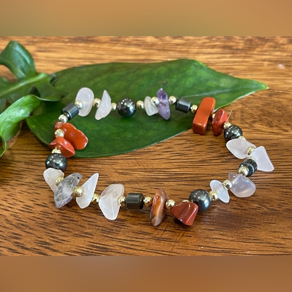 Gem stone elastic bracelet